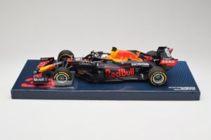 Red Bull Racing Honda RB16B #33 M. Verstappen Emilia Romagna GP 2021 Case Edition Minichamps 1:18 113210133 Rășină