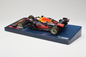 Red Bull Racing Honda RB16B #33 M. Verstappen Emilia Romagna GP 2021 Case Edition Minichamps 1:18 113210133 Rășină - imaginea 5 din 7
