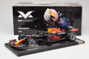 Red Bull Racing RB16B #33 M. Verstappen Monaco GP Winner 2021 Minichamps 1:18 113210533-R1 Rășină - imaginea 6 din 6