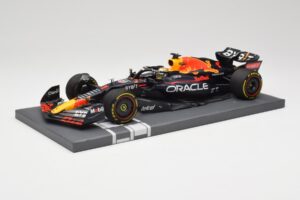 Oracle Red Bull Racing RB18 #33 M. Verstappen Mexican GP 2022 Minichamps 1:18 113222001 Rășină - imaginea 2 din 7