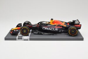 Oracle Red Bull Racing RB18 #33 M. Verstappen Mexican GP 2022 Minichamps 1:18 113222001 Rășină