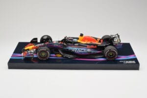 Oracle Red Bull Racing RB19 #33 M. Verstappen Miami GP 2023 Case Edition Minichamps 1:18 113233501 Rășină