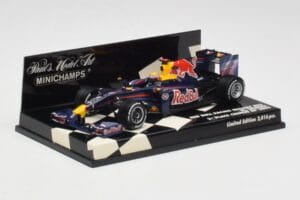 Red Bull Racing Renault RB5 #14 M. Webber Race Car 2009 Minichamps 1:43 400090114 Metal - imaginea 2 din 5