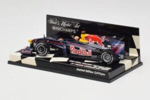 Red Bull Racing Renault RB5 #14 M. Webber Race Car 2009 Minichamps 1:43 400090114 Metal - imaginea 3 din 5