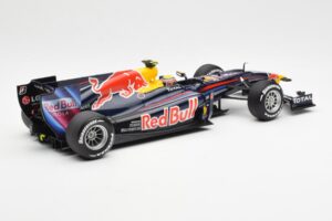 Red Bull Racing Renault RB6 #6 M. Webber F1 2010 Minichamps 1:18 110100006 Metal - imaginea 2 din 6
