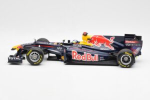 Red Bull Racing Renault RB6 #5 S. Vettel F1 World Champion 2010 Minichamps 1:18 110100005 Metal - imaginea 3 din 6