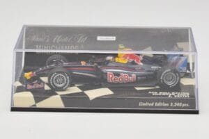 Red Bull Racing Renault RB5 #15 S. Vettel Showcar 2009 Minichamps 1:43 400090085 Metal - imaginea 5 din 5