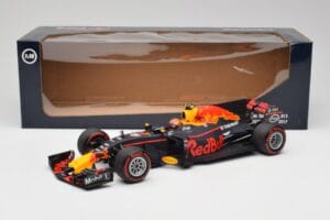 Red Bull Racing RB13 Tag Heuer #33 M. Verstappen Australian GP 2017 Minichamps 1:18 110170033 Rășină - imaginea 7 din 7