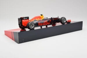 Red Bull RB12 #33 M. Verstappen Spain GP Winner 2016 Minichamps 1:18 147160533 Metal - imaginea 3 din 6