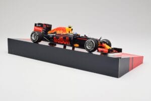 Red Bull RB12 #33 M. Verstappen Spain GP Winner 2016 Minichamps 1:18 147160533 Metal - imaginea 4 din 6