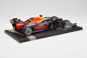 Red Bull RB16 #33 M. Verstappen Red Bull Racing 70th Anniversary GP Winner 2020 Minichamps 1:18 113200533-M1 Rășină - imaginea 3 din 7