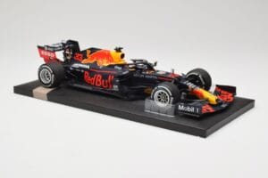 Red Bull RB16 #33 M. Verstappen Red Bull Racing 70th Anniversary GP Winner 2020 Minichamps 1:18 113200533-M1 Rășină - imaginea 4 din 7