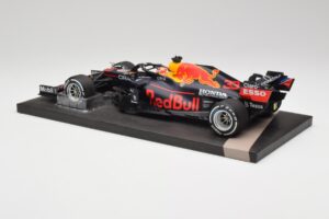 Red Bull RB16B #33 M. Verstappen Dutch GP Winner 2021 Minichamps 1:18 113212533 Metal - imaginea 5 din 7