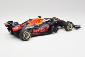 Red Bull RB16B #33 M. Verstappen Emilia Romagna GP Winner Mid Race Tyres 2021 Minichamps 1:18 110210133 Metal - imaginea 2 din 7