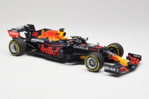 Red Bull RB16B #33 M. Verstappen Emilia Romagna GP Winner Mid Race Tyres 2021 Minichamps 1:18 110210133 Metal - imaginea 4 din 7