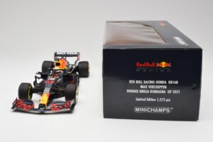 Red Bull RB16B #33 M. Verstappen Emilia Romagna GP Winner Mid Race Tyres 2021 Minichamps 1:18 110210133 Metal - imaginea 7 din 7