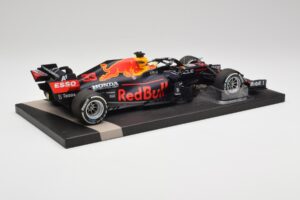 Red Bull RB16B #33 M. Verstappen Styrian & Austrian GP Winner 2021 Minichamps 1:18 113210933 Metal - imaginea 3 din 6