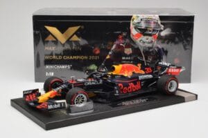 Red Bull RB16B #33 M. Verstappen Abu Dhabi GP 2021 Winner Missing Figurine & Pitboard Minichamps 1:18 113212333 Rășină - imaginea 7 din 7