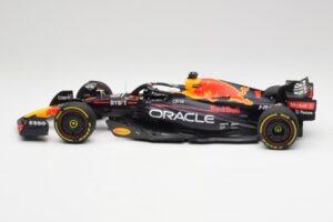 Red Bull RB18 #1 M. Verstappen France GP Winner 2022 Minichamps 1:18 110221201 Metal - imaginea 3 din 7