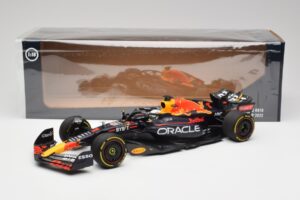 Red Bull RB18 #1 M. Verstappen France GP Winner 2022 Minichamps 1:18 110221201 Metal - imaginea 6 din 7