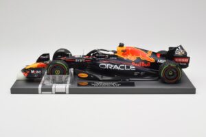 Red Bull RB18 #1 M. Verstappen Emilia Romagna GP 2022 Winner Minichamps 1:18 113220401 Rășină
