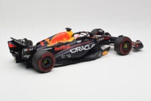 Red Bull RB19 #1 M. Verstappen Qatar Sprint Race 2nd WC 2023 Minichamps 1:18 110231801 Metal - imaginea 2 din 6