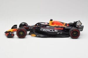 Red Bull RB19 #1 M. Verstappen Qatar Sprint Race 2nd WC 2023 Minichamps 1:18 110231801 Metal - imaginea 3 din 6