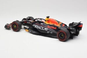 Red Bull RB19 #1 M. Verstappen Qatar Sprint Race 2nd WC 2023 Minichamps 1:18 110231801 Metal - imaginea 5 din 6