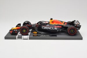 Red Bull RB19 Oracle #1 M. Verstappen Australian GP 2023 Winner Minichamps 1:18 113230301 Rășină