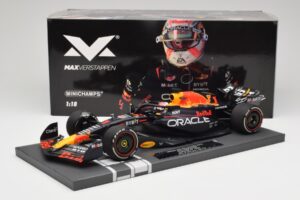 Red Bull RB19 Oracle #1 M. Verstappen Bahrain GP 2023 Winner Minichamps 1:18 113230201 Rășină - imaginea 7 din 7
