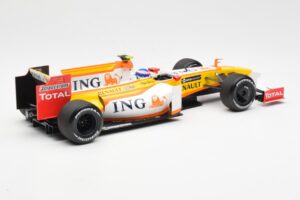 Renault F1 Team R29 #10 R. Grosjean F1 2009 Minichamps 1:18 150090108 Metal - imaginea 2 din 6