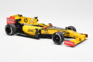 Renault R30 R. Kubica / V. Petrov F1 Showcar 2010 Minichamps 1:18 7711428831 Metal - imaginea 4 din 6