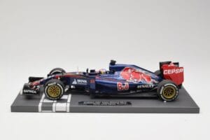 Scuderia Toro Rosso STR10 Renault #33 M. Verstappen Australian GP 2015 Minichamps 1:18 117150033 Rășină