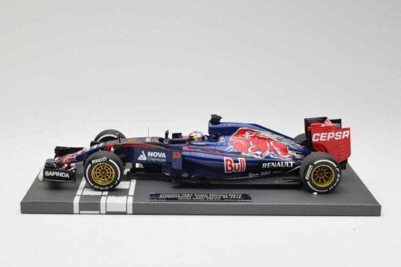 Scuderia Toro Rosso STR10 Renault #33 M. Verstappen Australian GP 2015 Minichamps 1:18 117150033 Rășină