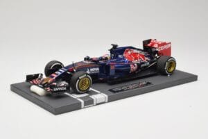 Scuderia Toro Rosso STR10 Renault #33 M. Verstappen Australian GP 2015 Minichamps 1:18 117150033 Rășină - imaginea 2 din 7