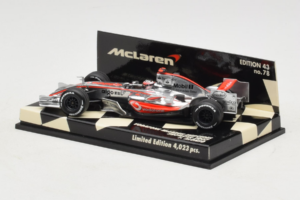 McLaren MP4-22 Mercedes #1 F. Alonso Vodafone McLaren Showcar F1 2007 Minichamps 1:43 530074371 Metal - imaginea 3 din 5
