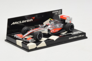 McLaren MP4-24 Mercedes #2 H. Kovalainen Vodafone McLaren Showcar F1 2009 Minichamps 1:43 530094372 Metal - imaginea 2 din 5