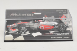 Vodafone McLaren Mercedes MP4-25 J. Button F1 Showcar 2010 Minichamps 1:43 530104371 Metal - imaginea 5 din 5