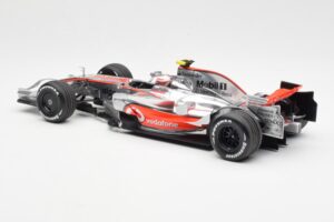 McLaren MP4-23 Mercedes #23 H. Kovalainen 2008 Minichamps 1:18 530081823 Metal - imaginea 5 din 6