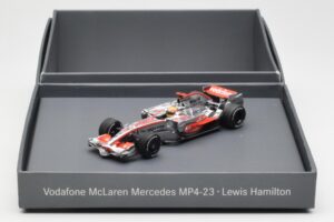 McLaren MP4-23 Mercedes #22 L. Hamilton F1 World Champion 2008 Minichamps 1:43 B66962422 Metal - imaginea 4 din 4
