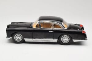 Facel Vega HK500 Negru Sun Star 1:18 3751 Metal - imaginea 4 din 8