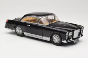 Facel Vega HK500 Negru Sun Star 1:18 3751 Metal - imaginea 6 din 8