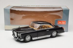 Facel Vega HK500 Negru Sun Star 1:18 3751 Metal - imaginea 8 din 8