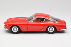 Ferrari 250 GT Berlinetta SWB Roșu Hot Wheels 1:18 B6053 Metal - imaginea 4 din 8