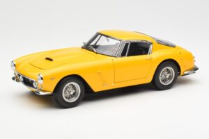 Ferrari 250 GT SWB Galben CMC 1:18 M-054 Metal