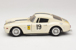 Ferrari 250 GT SWB Berlinette #19 Tour de France Automobile 1961 Eagles Race 1:18 6500 Metal - imaginea 4 din 8