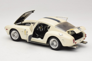 Ferrari 250 GT SWB Berlinette #19 Tour de France Automobile 1961 Eagles Race 1:18 6500 Metal - imaginea 5 din 8