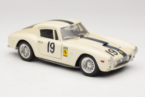 Ferrari 250 GT SWB Berlinette #19 Tour de France Automobile 1961 Eagles Race 1:18 6500 Metal - imaginea 6 din 8