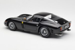 Ferrari 250 GTO Negru Kyosho 1:18 08431BK Metal - imaginea 7 din 8