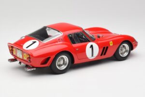 Ferrari 250 GTO #1 P. Rodriguez / W. Mairesse Paris 1000km 1962 CMC 1:18 M-254 Metal - imaginea 2 din 6